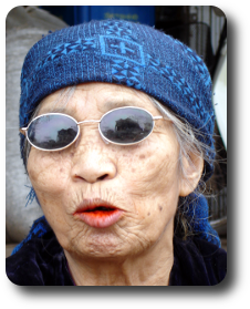 alte Frau – Vietnam Studienreise